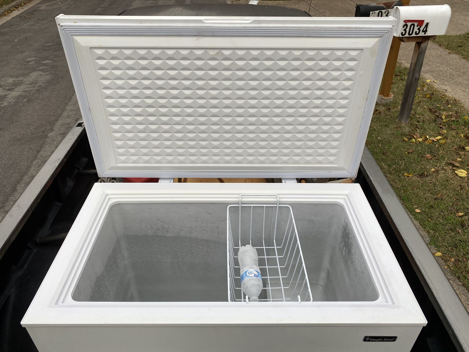 Freezer 🥶🥶7.2 cubic ft