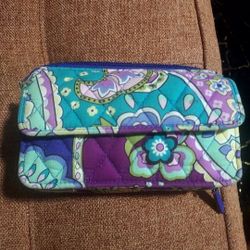 VERA BRADLEY SMALL PURSE /WALLET/WRISTLET W EXTRA PHOTO HOLDER  PURPLE INSIDE
