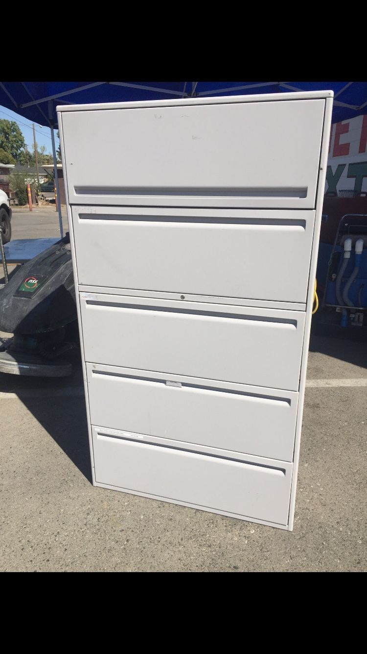 Office Drawl semi new