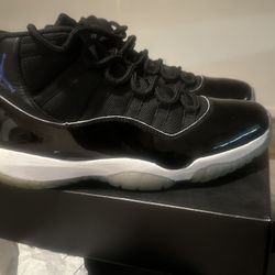 Jordan 11 Space Jam