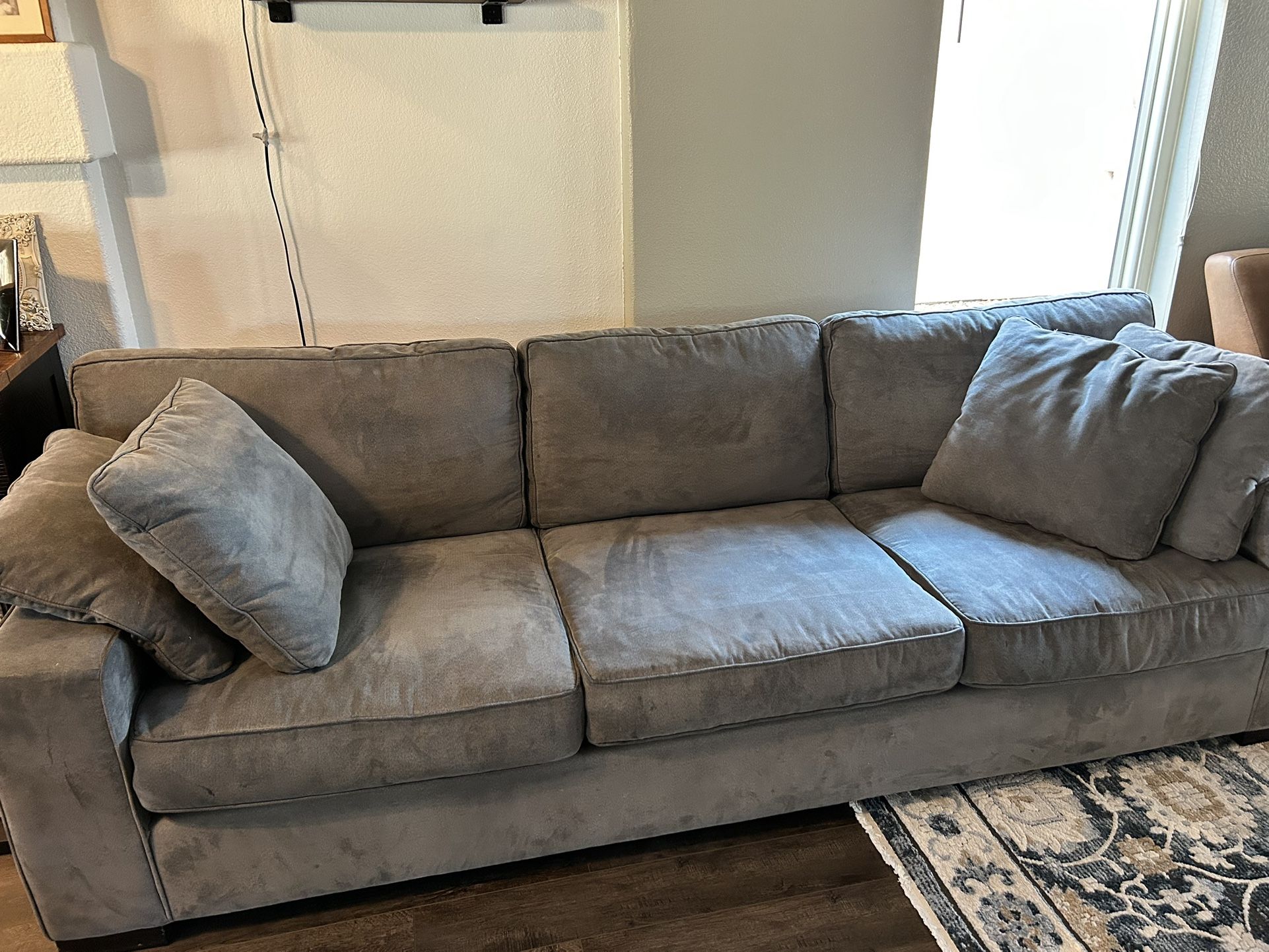 Couch. Big Beautiful Couch!