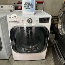 WHITE LG FRONT LOAD GAS DRYER IS 9.0 CUBIC FEET