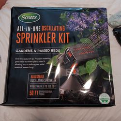 Scott's All In  One Oscillating Sprinkler Kit