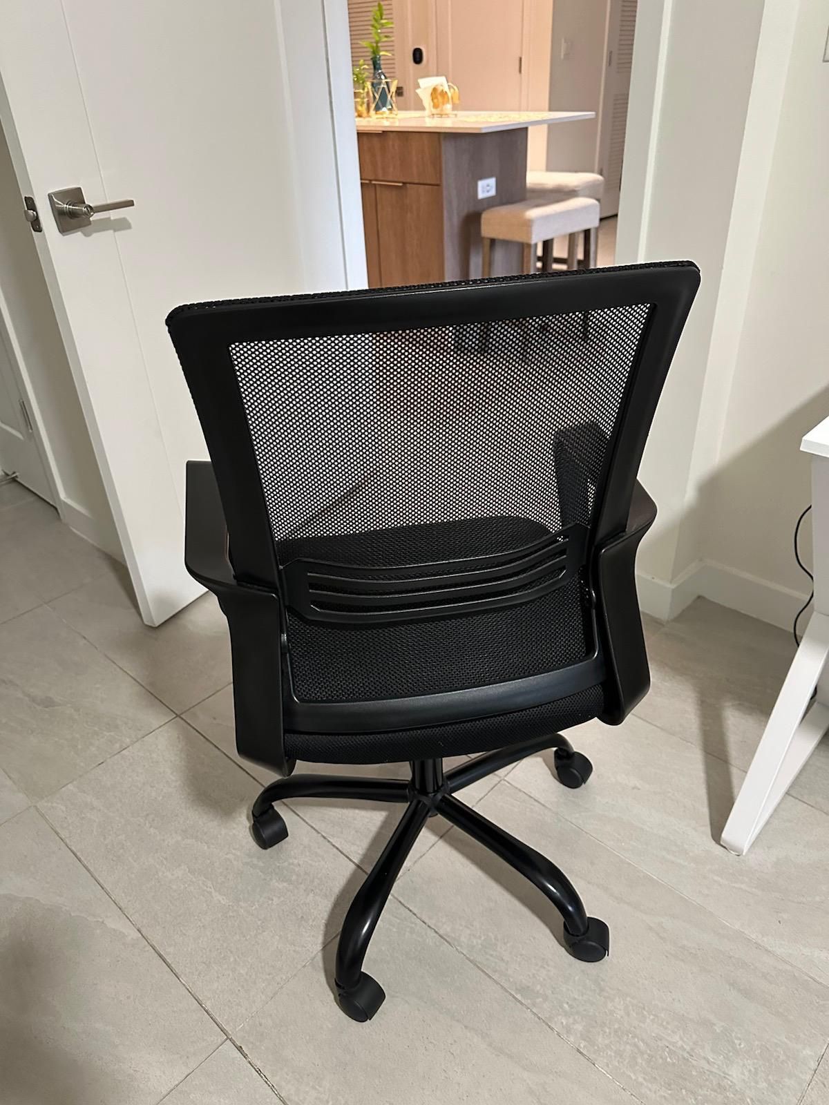 Silla De Oficina Negra/ Black Desk Chair