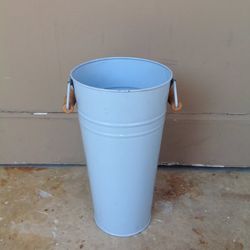 Plant Bucket Pot