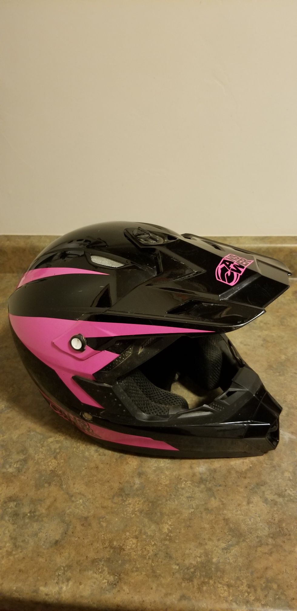 Answer Racing Open Face Medium Helmet DOT ATV UTV Motorcycle Bike Snowmobile Pink/Black color.