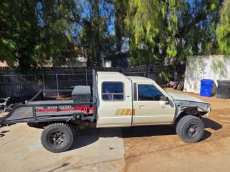 22r toyota pickup custom cab