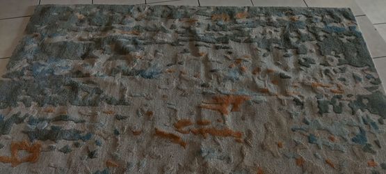 Area rug