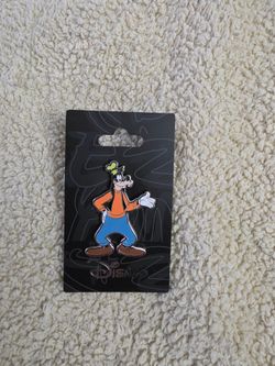 Goofy Disney pin