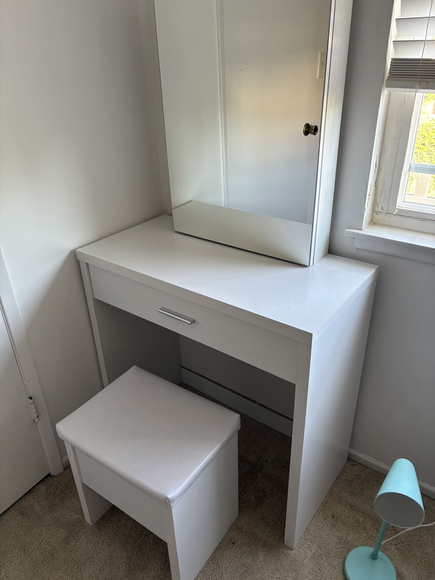 Desk Makeup Vanity