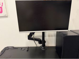 Monitor with streaming set
