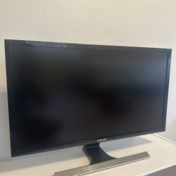 28″ Samsung U28E590D / LU28E590DS