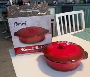 Brand New 8 Inch Parini Round Baker