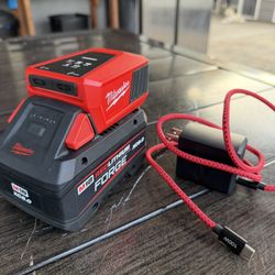 Milwaukee Top Off Power Supply 