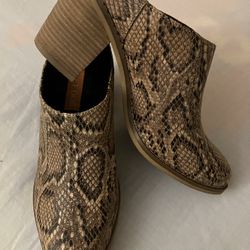Women’s Rocket Dog Snakeskin Look Shoe Boots Size 8