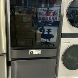 Samsung Family Hub Bespoke 29 Cu. Ft. 4 Door French Door Refrigerator 