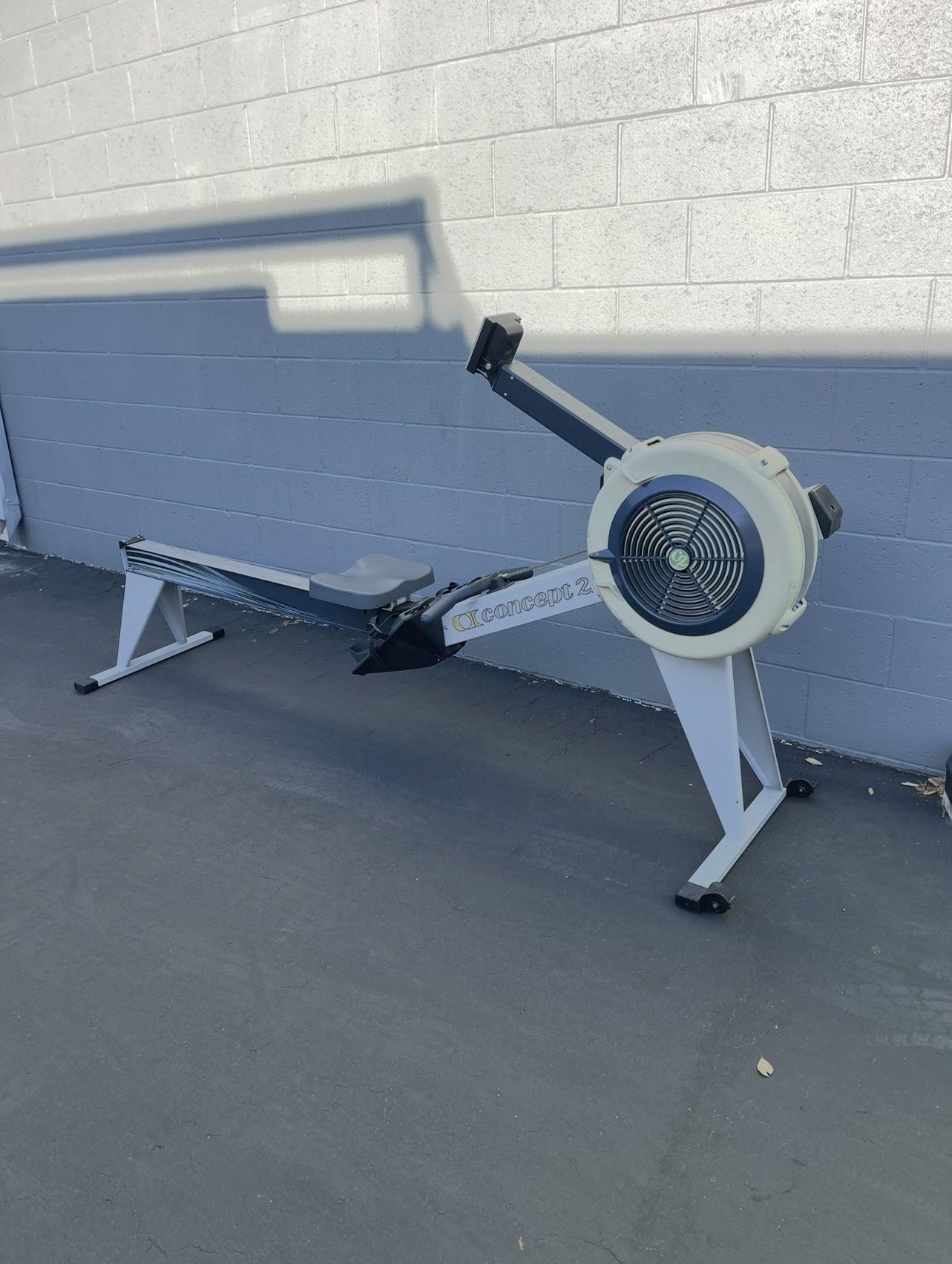 CONCEPT 2 Model E Rowing Machine with PM4 Monitor… Home Gym Fitness….