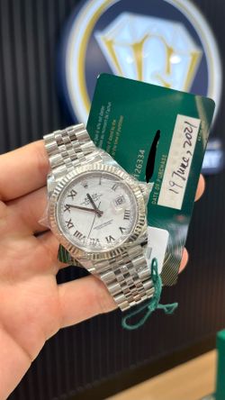 41MM WHITE ROMAN DIAL DATEJUST ON JUBILEE BRACELET WITH FLUTED BEZEL