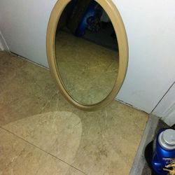 24" Oval Mirror Wooden Frame Pickup Only Cash 