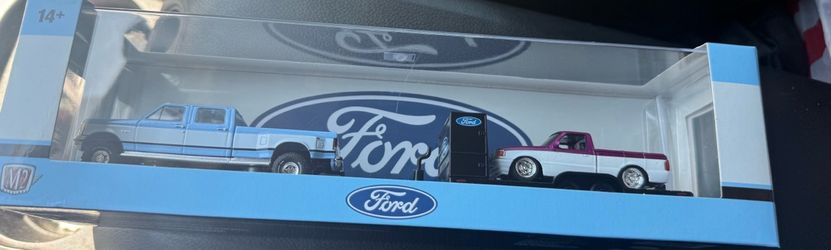 Toy M2 Machines 1987 Ford F-350 Truck & 1995 Ford Ranger Hauler S46 26-19