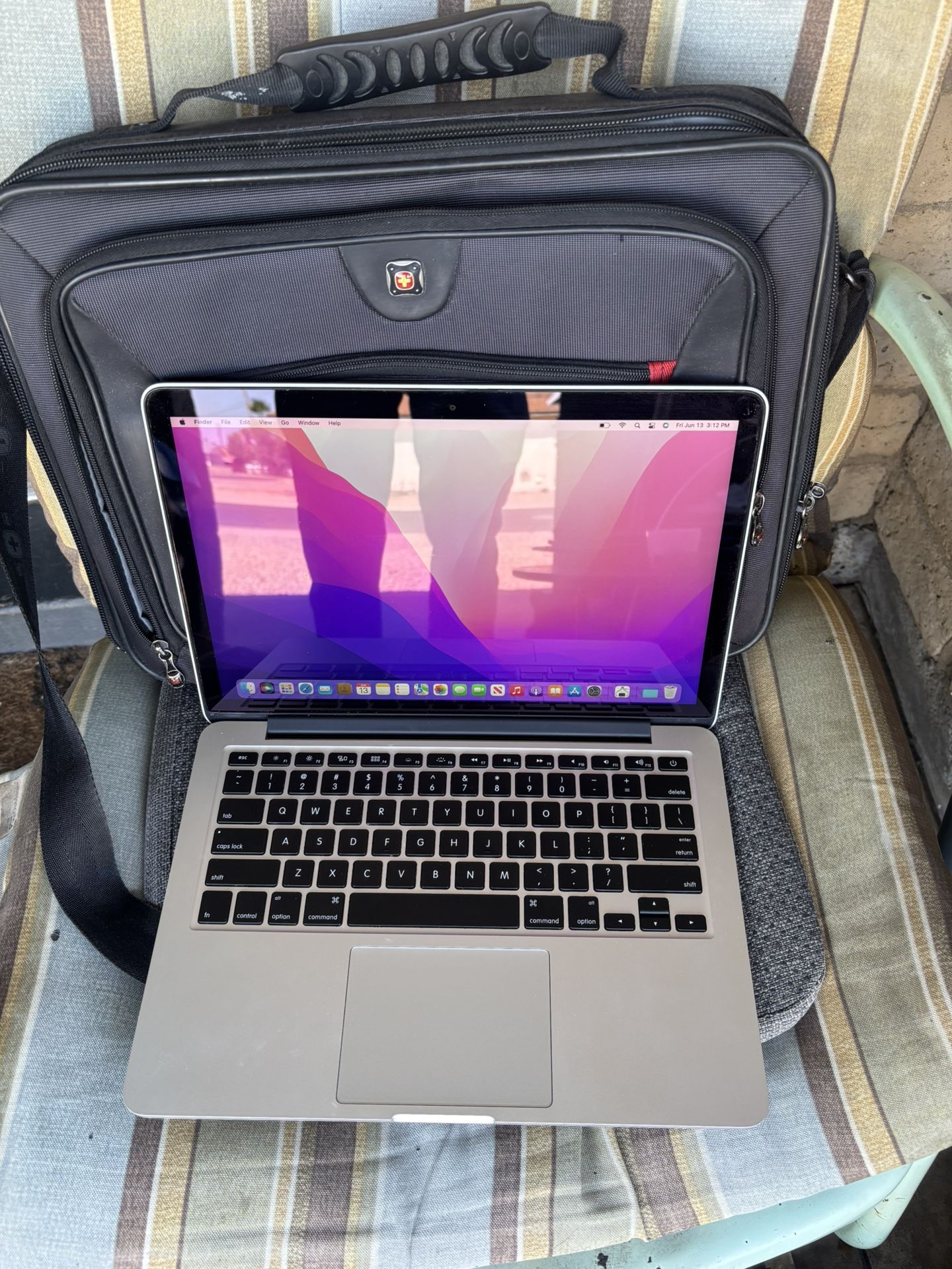 MACBOOK PRO 13 INCH