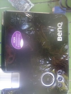 Ben Q dm511 3D DLP PROJECTOR