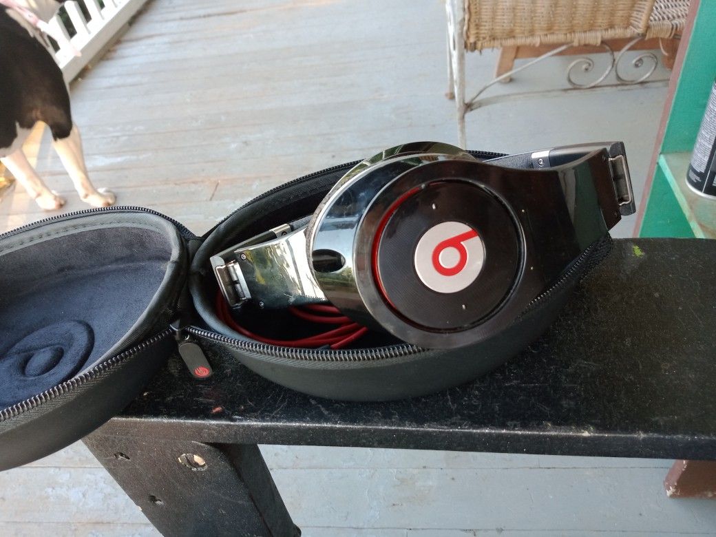 Beats Studios 1st Gen Wired