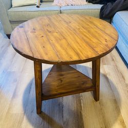 Round wood Table