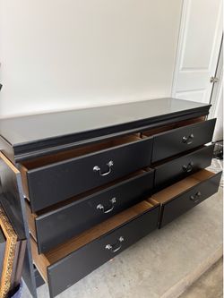 Dresser - GREAT condition