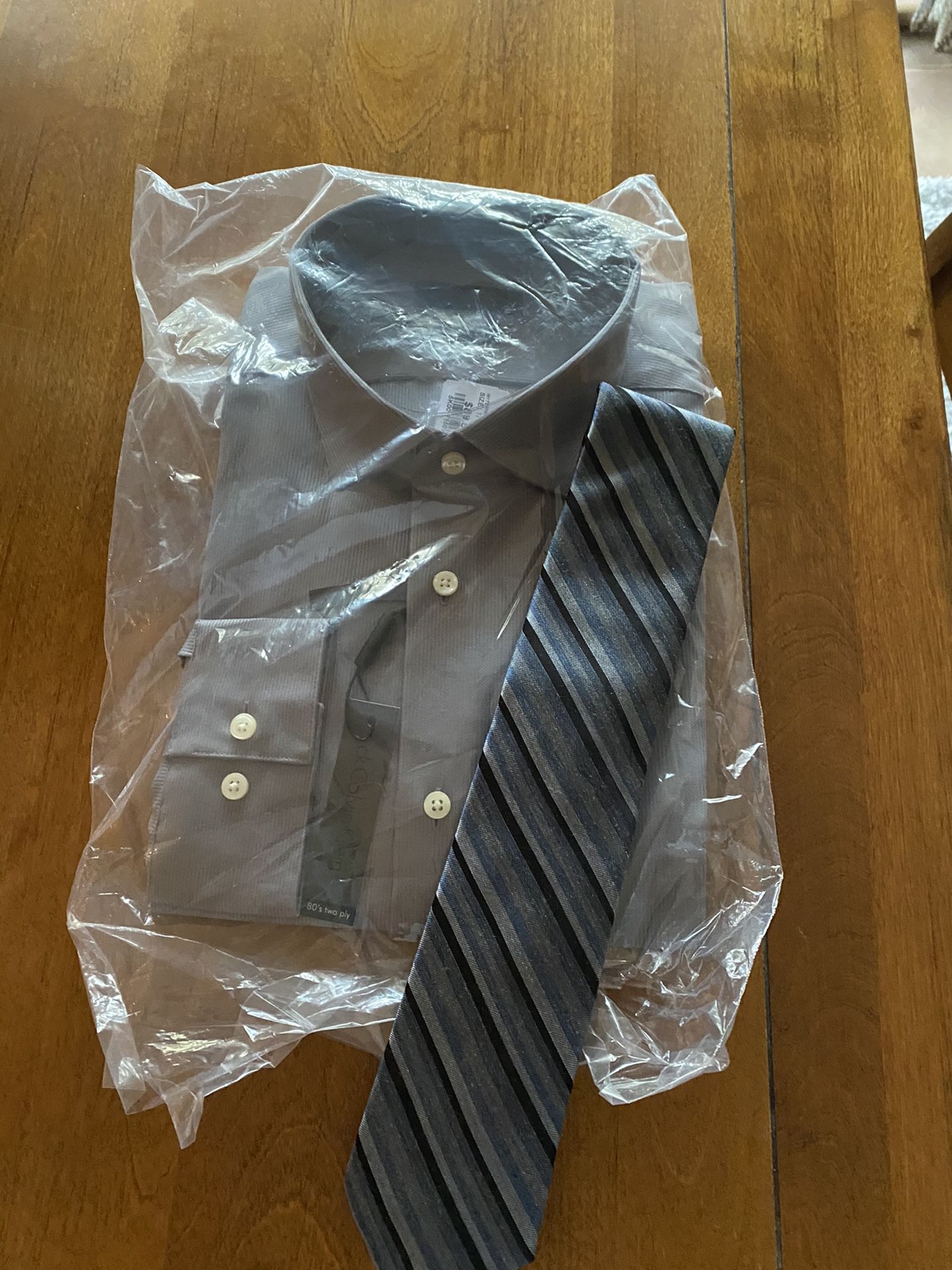 Men’s dress shirt and tie