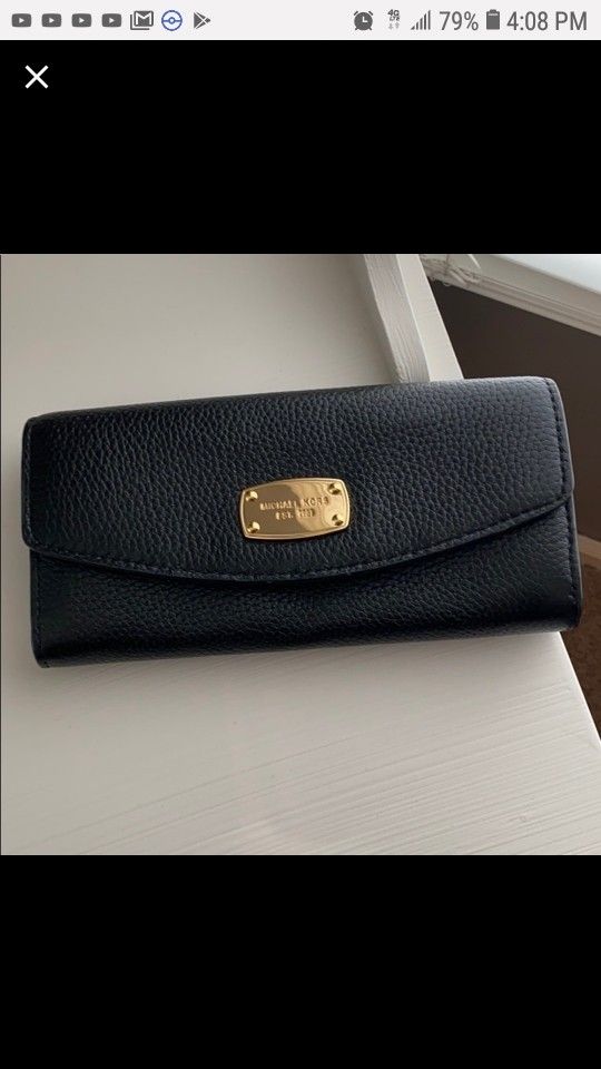 MICHAEL KORS blk LEATHER WALLET