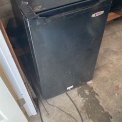 Micro Fridge 