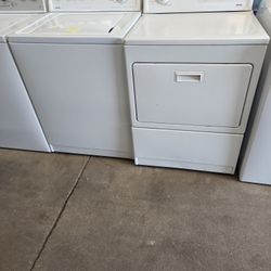 Kenmore Heavy Duty Washer Dryer Set 