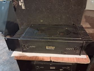 Hafler P1500 trans- Nova power amplifierl