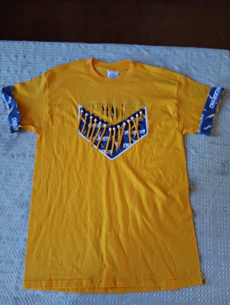 NEW VINTAGE WOMEN'S TULTEX NFL CHARGERS FOOTBALL FANCY WITH FRINGE SHIRT SIZE LARGE