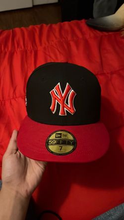 Fitted hat
