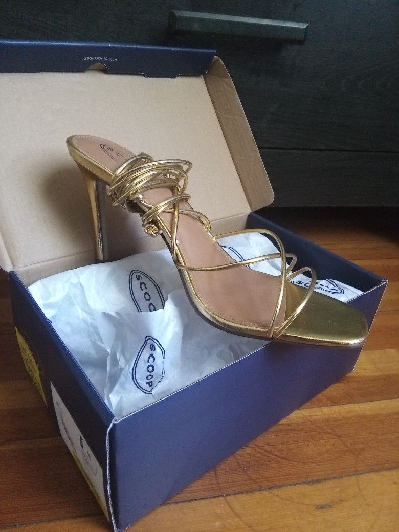 Scoop Lace Up Stilleto Heel Sandal