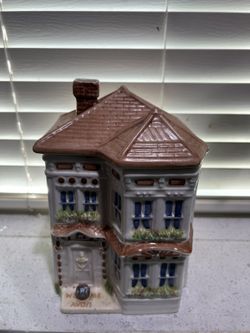 Vintage House Cookies Jar