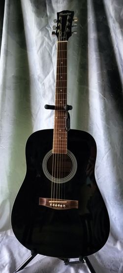 Like new Maestro by Gibson SA42BKCH acoustic guitar with new bag