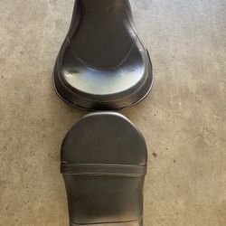 2015 Harley Street Bob Stock Seat