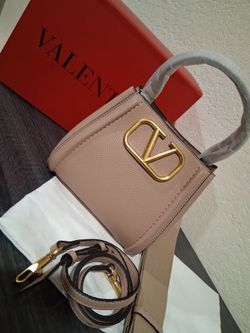 Gorgeous beige bag