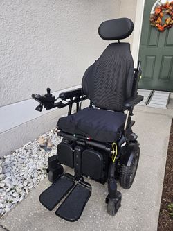 Invacare TDX SP2-MCG Power Wheelchair + Ramp