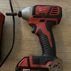 Milwaukee M18 1/4 Impact Driver 