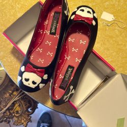 Fantasma (punk) Lil Girl Shoes ( New In Box) Size 8m