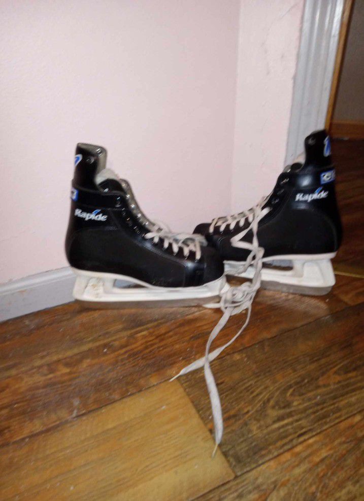 Ice Skates For Sell