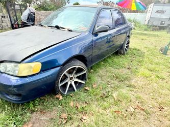 2000 Toyota Corolla