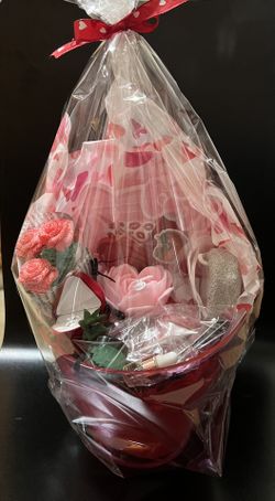 Valentine’s Day nail care gift baskets