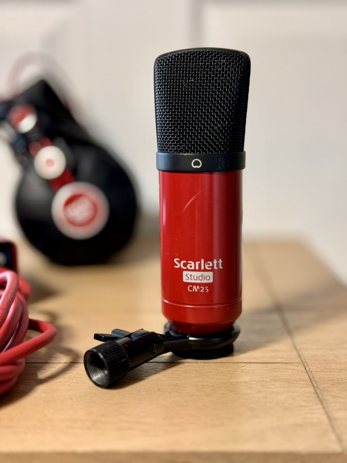 Microphone Scarlet Studio CM25