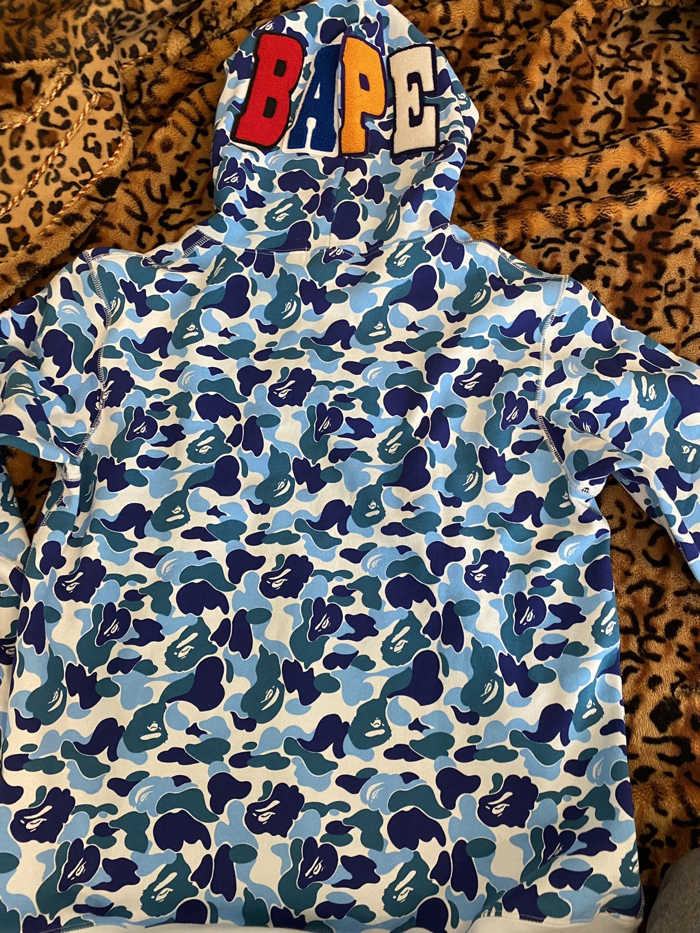 BAPE Hoodie (XL)