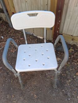 Bath 🛁 chair